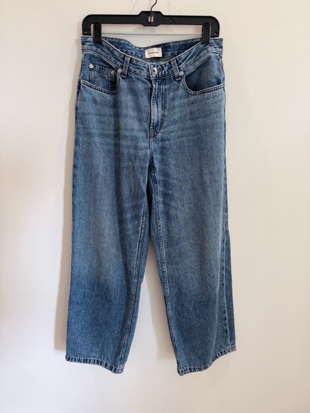 Everlane Relaxed Straight-Leg Light Blue Jeans size 28 Normcore Closet Staple
